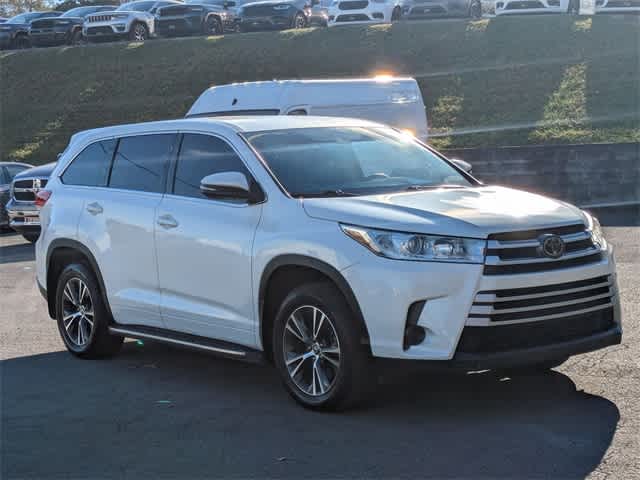 2018 Toyota Highlander LE 8