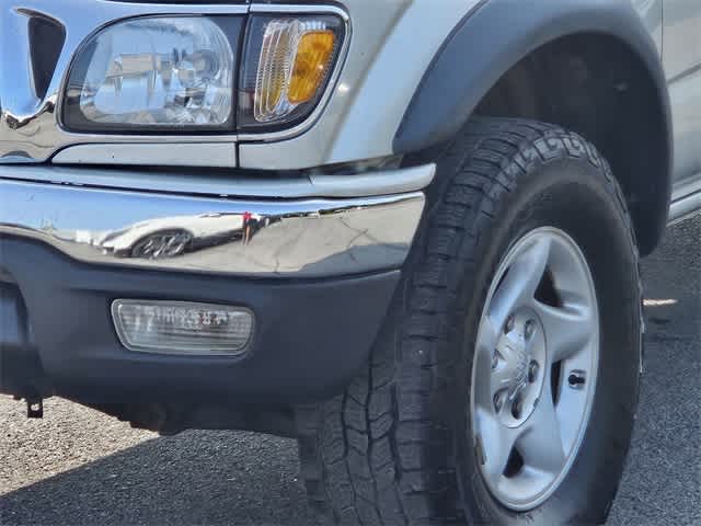 2003 Toyota Tacoma PreRunner DoubleCab V6 Auto 10