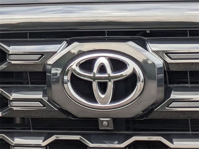 2022 Toyota Tundra Platinum CrewMax 5.5 Bed 12