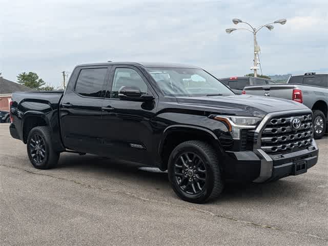 2022 Toyota Tundra Platinum CrewMax 5.5 Bed 9