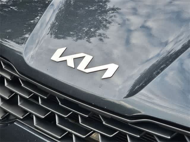 2022 Kia K5 LXS 11