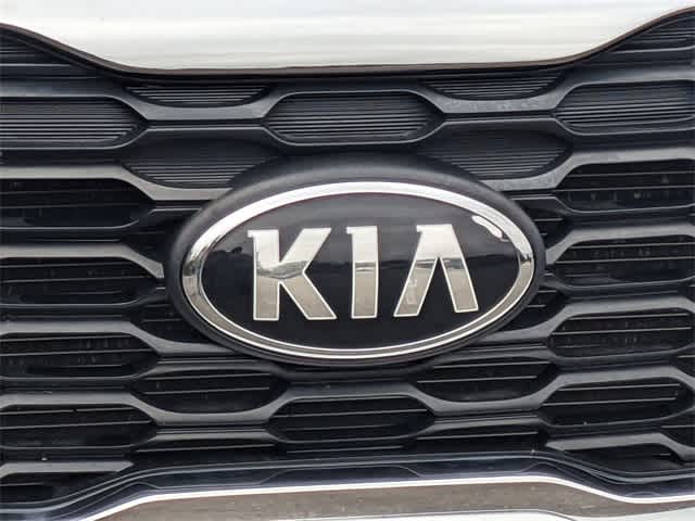 2020 Kia Sorento LX 11