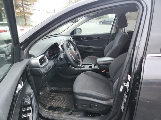 2019 Kia Sorento LX V6 13