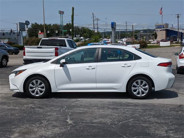 2022 Toyota Corolla LE 3