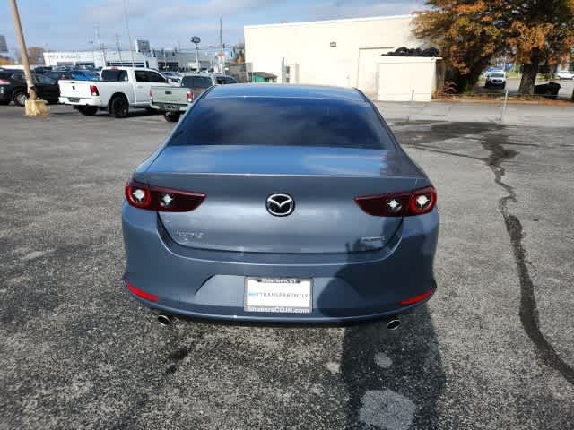 2022 Mazda MAZDA3 Carbon Edition 4