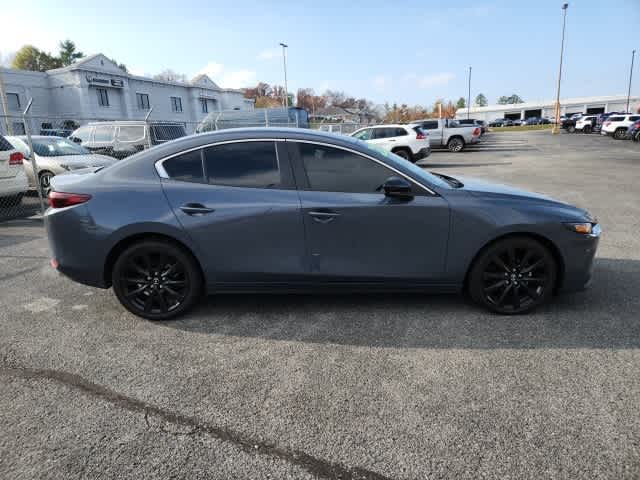 2022 Mazda MAZDA3 Carbon Edition 6