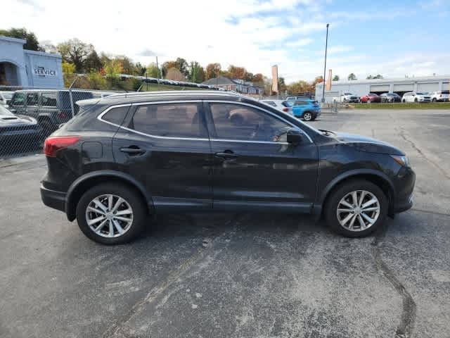 2018 Nissan Rogue Sport SV 6