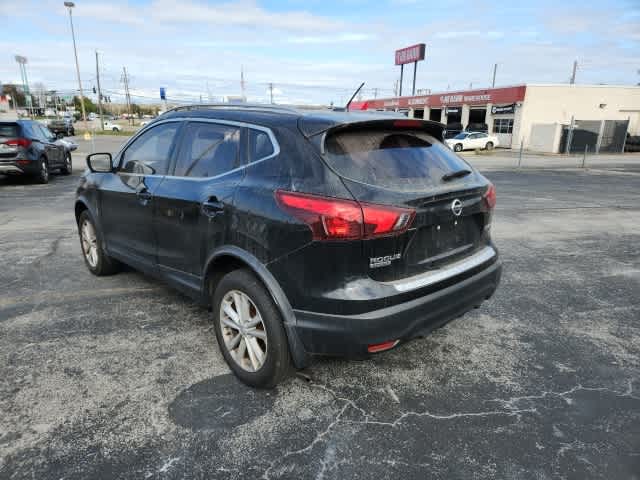 2018 Nissan Rogue Sport SV 3