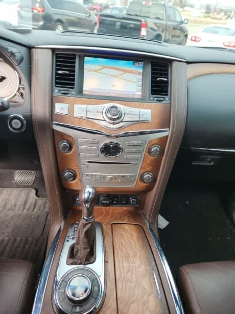 2015 INFINITI QX80  10