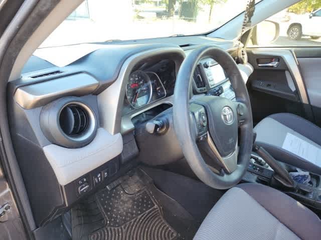 2015 Toyota RAV4 XLE 11