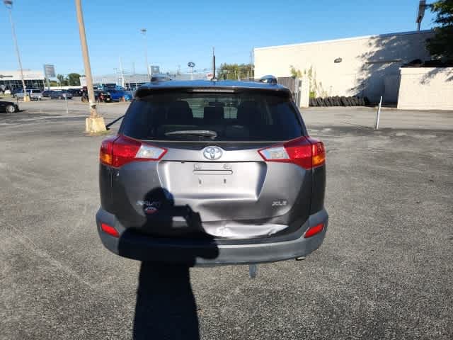 2015 Toyota RAV4 XLE 4