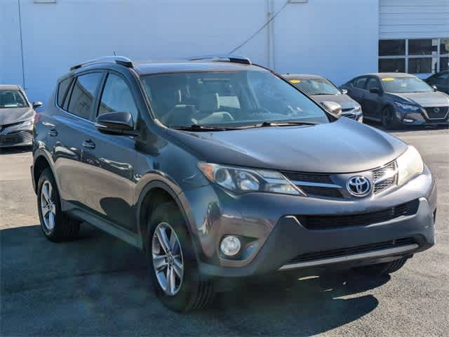 2015 Toyota RAV4 XLE 5