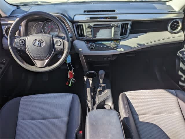 2015 Toyota RAV4 XLE 11