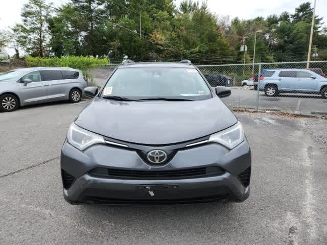 2017 Toyota RAV4 LE 8