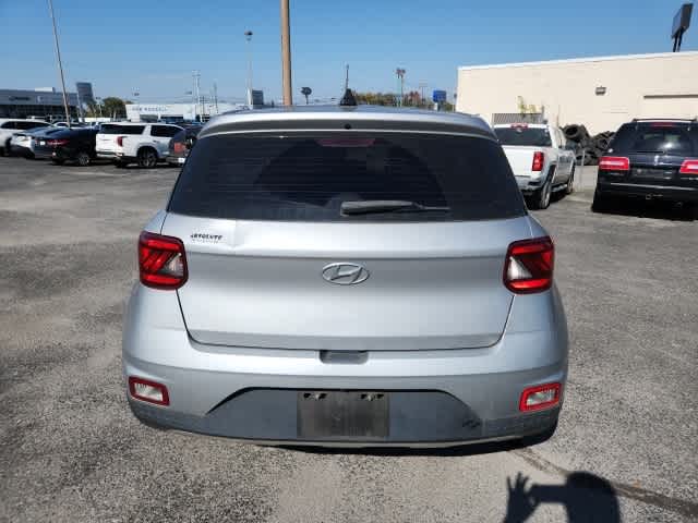 2020 Hyundai Venue SE 4