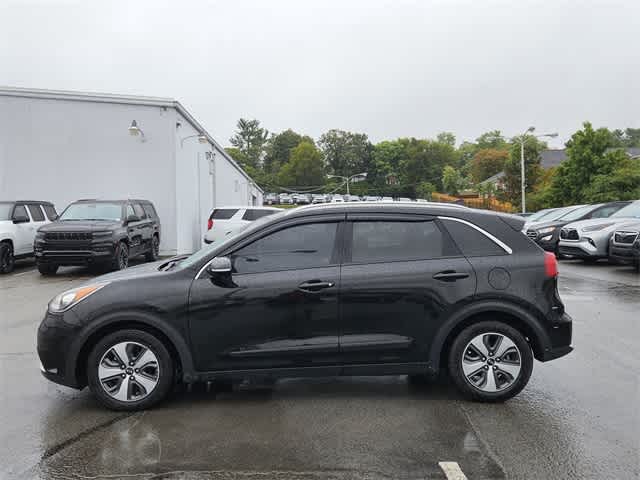 2017 Kia Niro EX 4