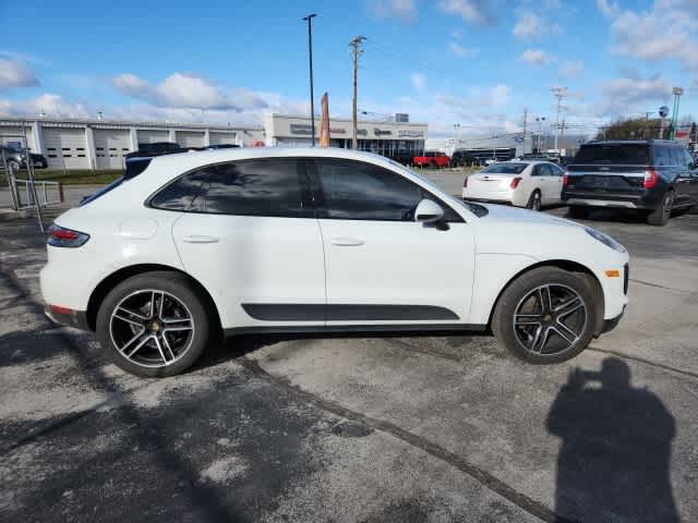 2019 Porsche Macan BASE 6