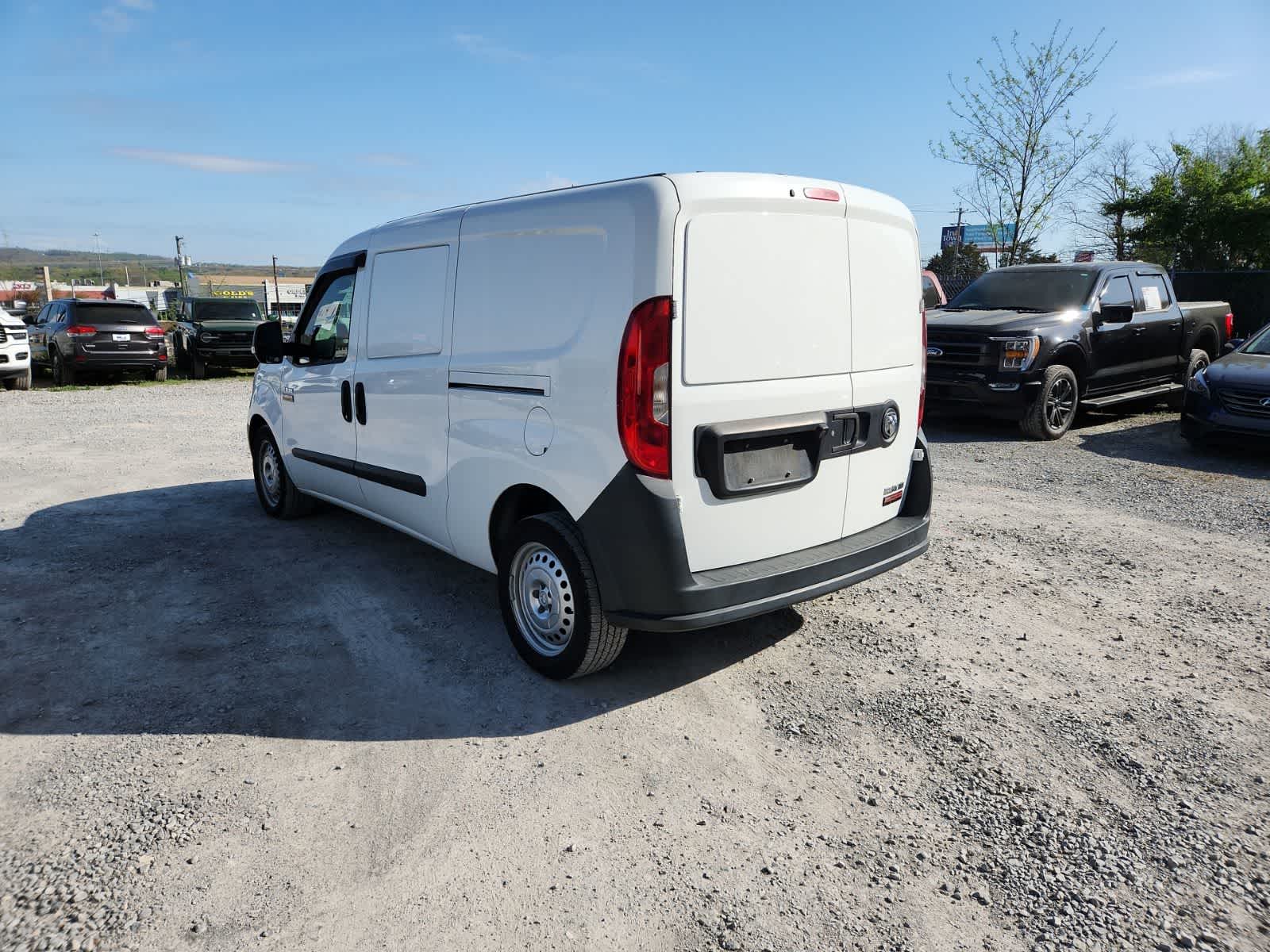 View vehicle photo 3