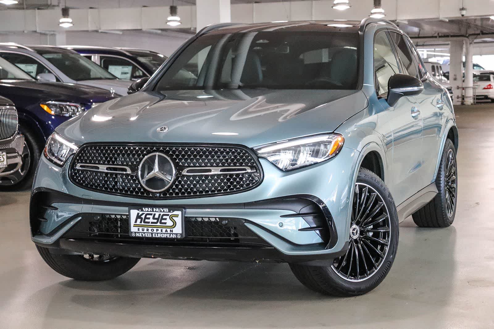 2025 Mercedes-Benz GLC 300