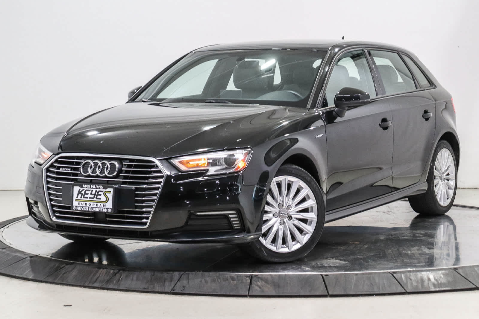  2018 Audi A3 Sportback e-tron 1.4T Premium FWD   