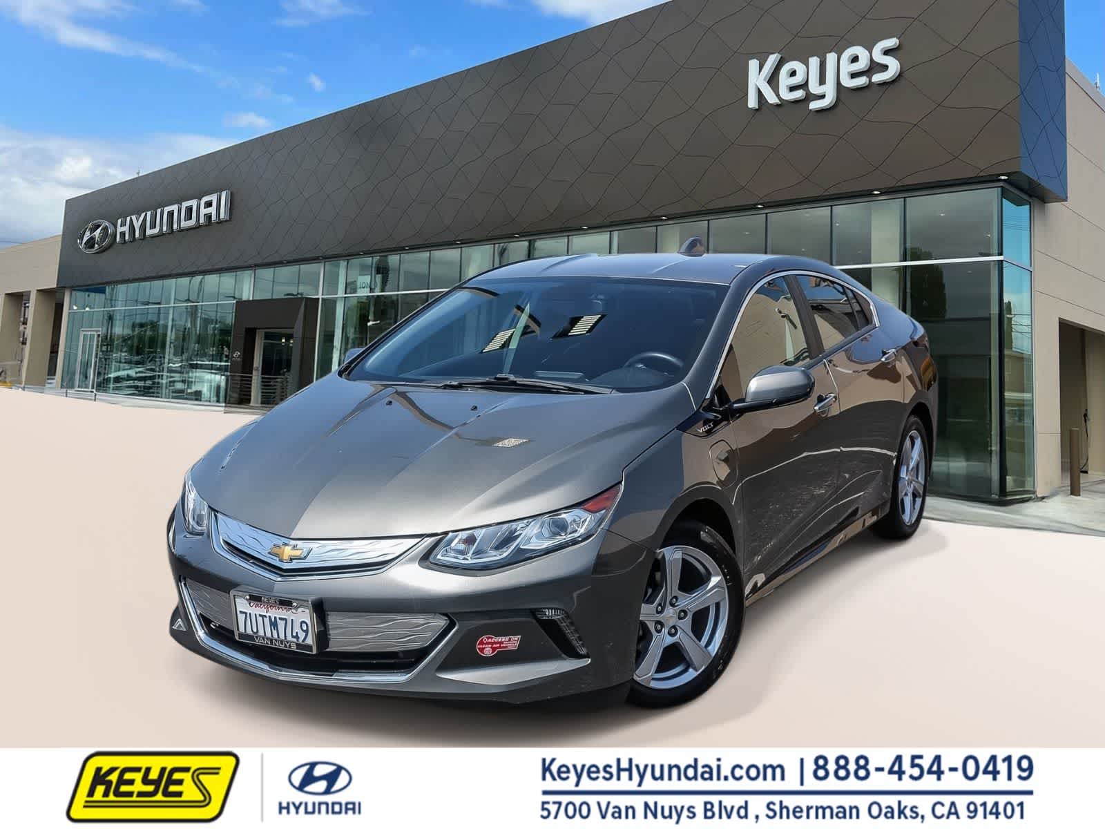 Heather Gray Metallic 2017 Chevrolet Volt LT FWD Hatchback Front-Wheel Drive 1-Speed Automatic