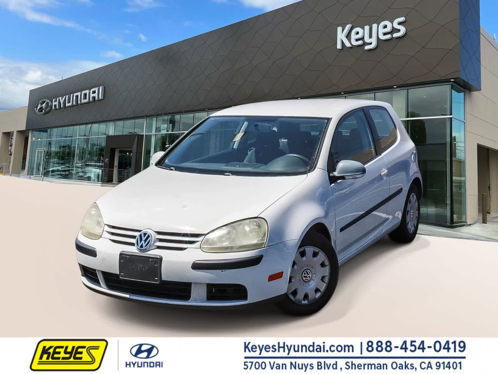 White 2009 Volkswagen Rabbit Hatchback 5-Speed Manual