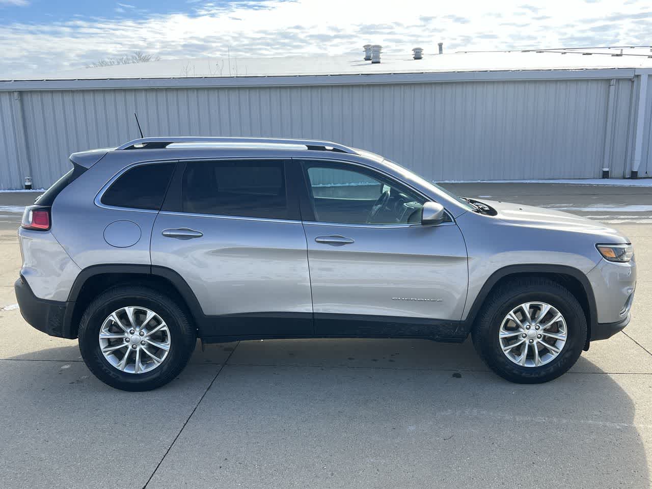 2019 Jeep Cherokee Latitude 7