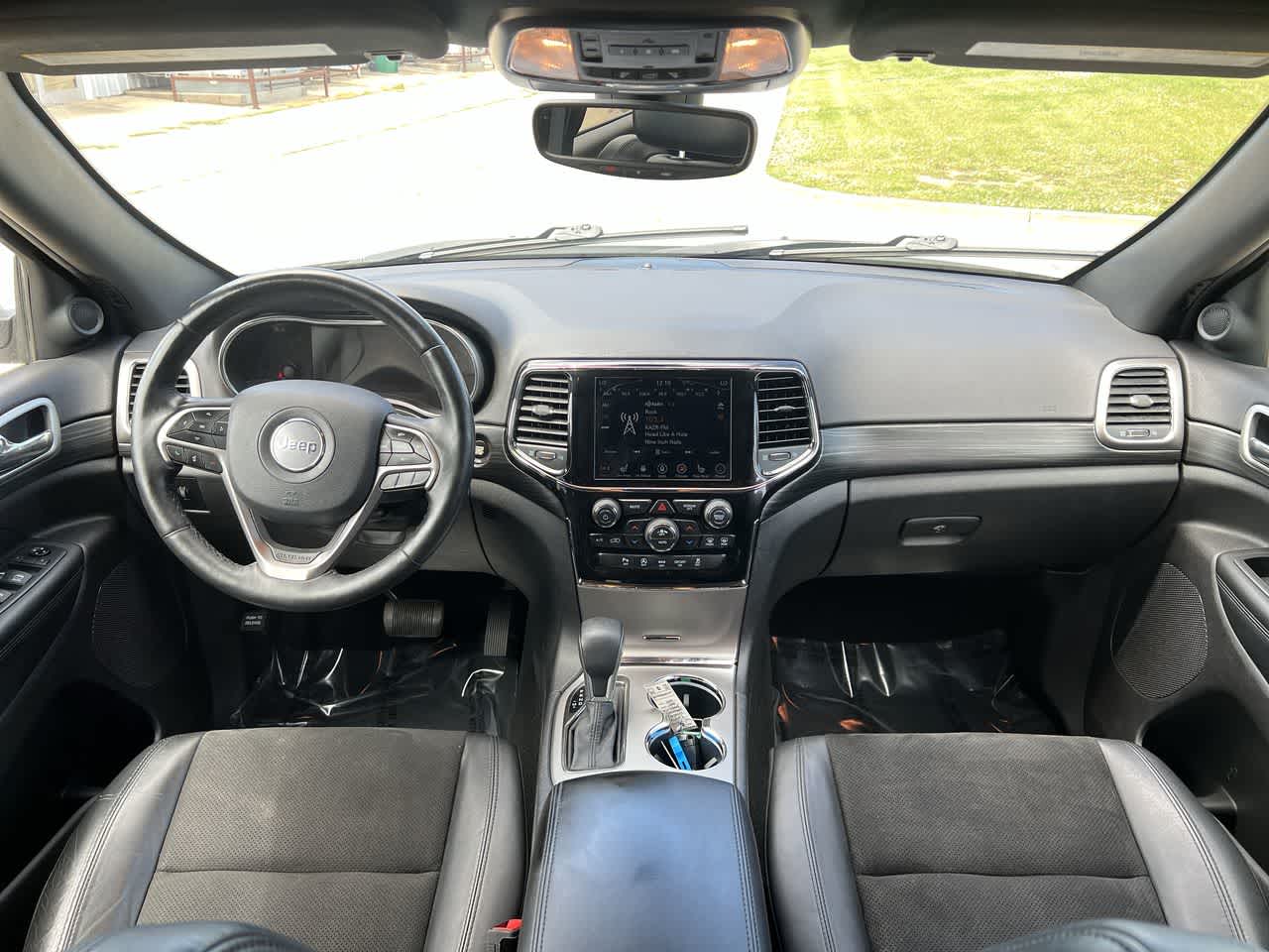 2019 Jeep Grand Cherokee Altitude 15