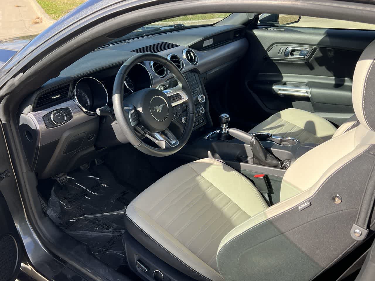 2015 Ford Mustang GT 2