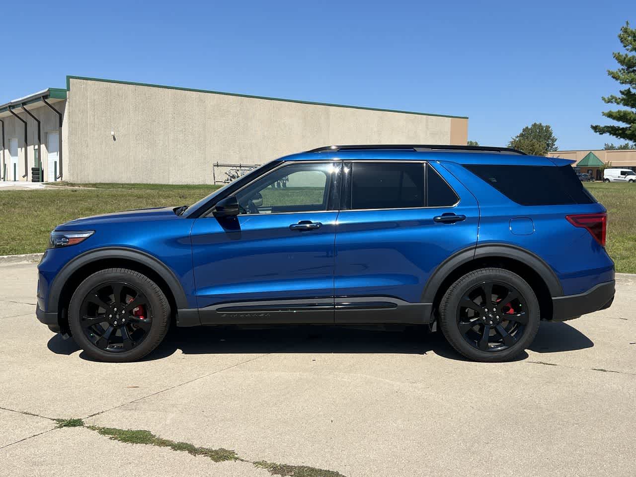 2020 Ford Explorer ST 3