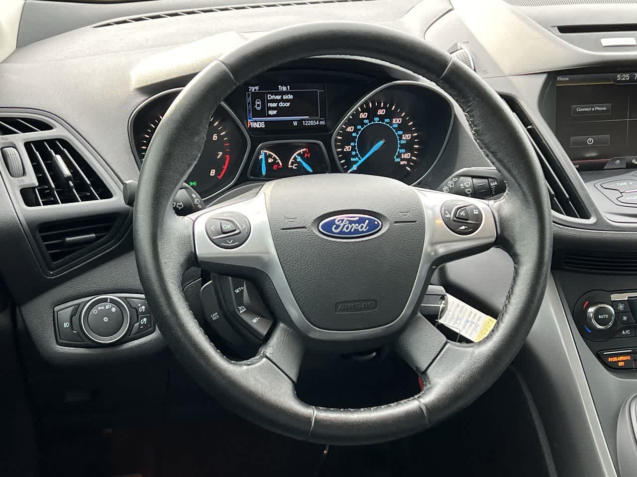 2015 Ford Escape SE 22