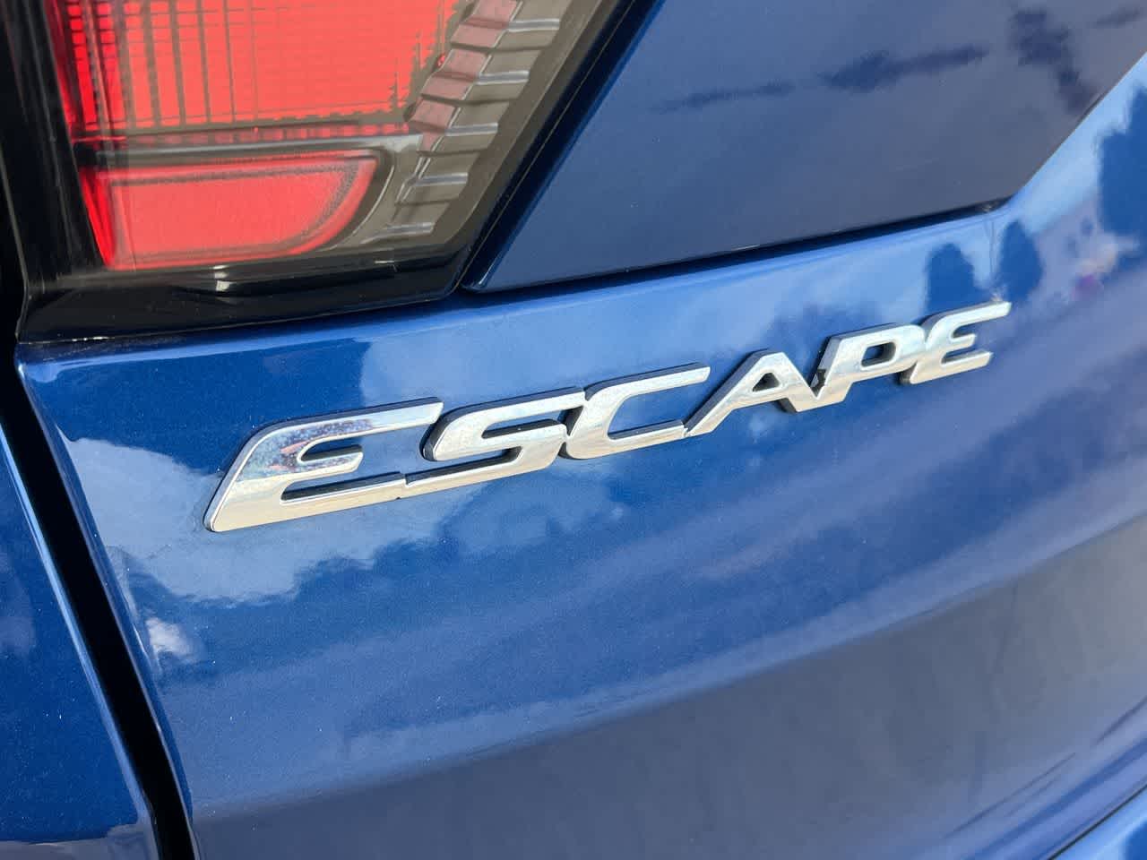 2018 Ford Escape SEL 11