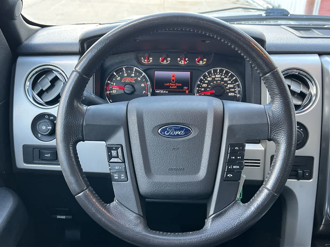 2014 Ford F-150 FX4 4WD SuperCrew 145 24