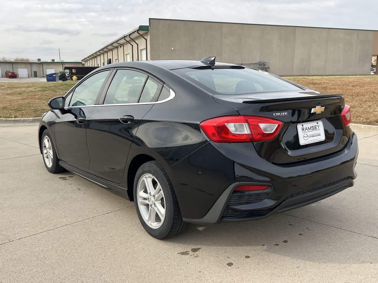 2017 Chevrolet Cruze LT 4