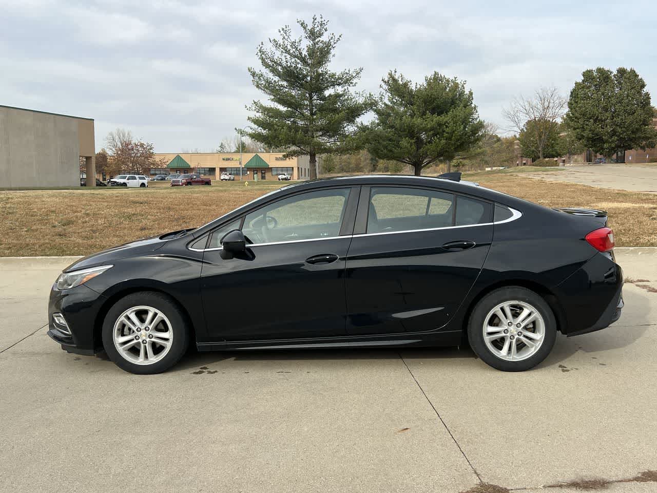 2017 Chevrolet Cruze LT 3