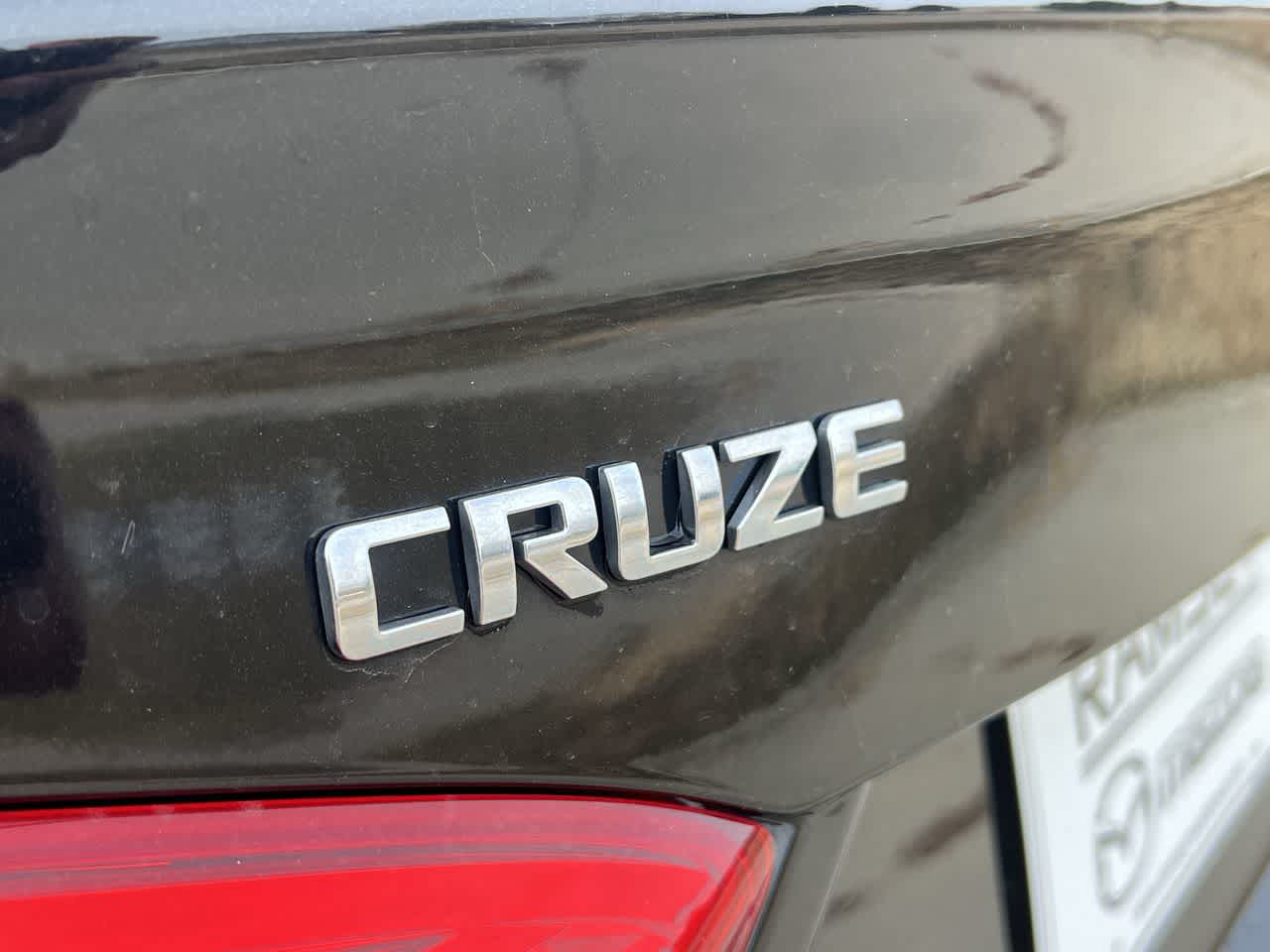 2017 Chevrolet Cruze LT 12