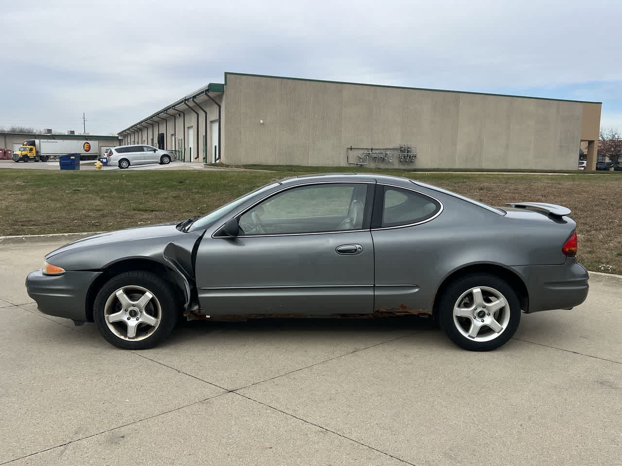 2003 Oldsmobile Alero GLS 3