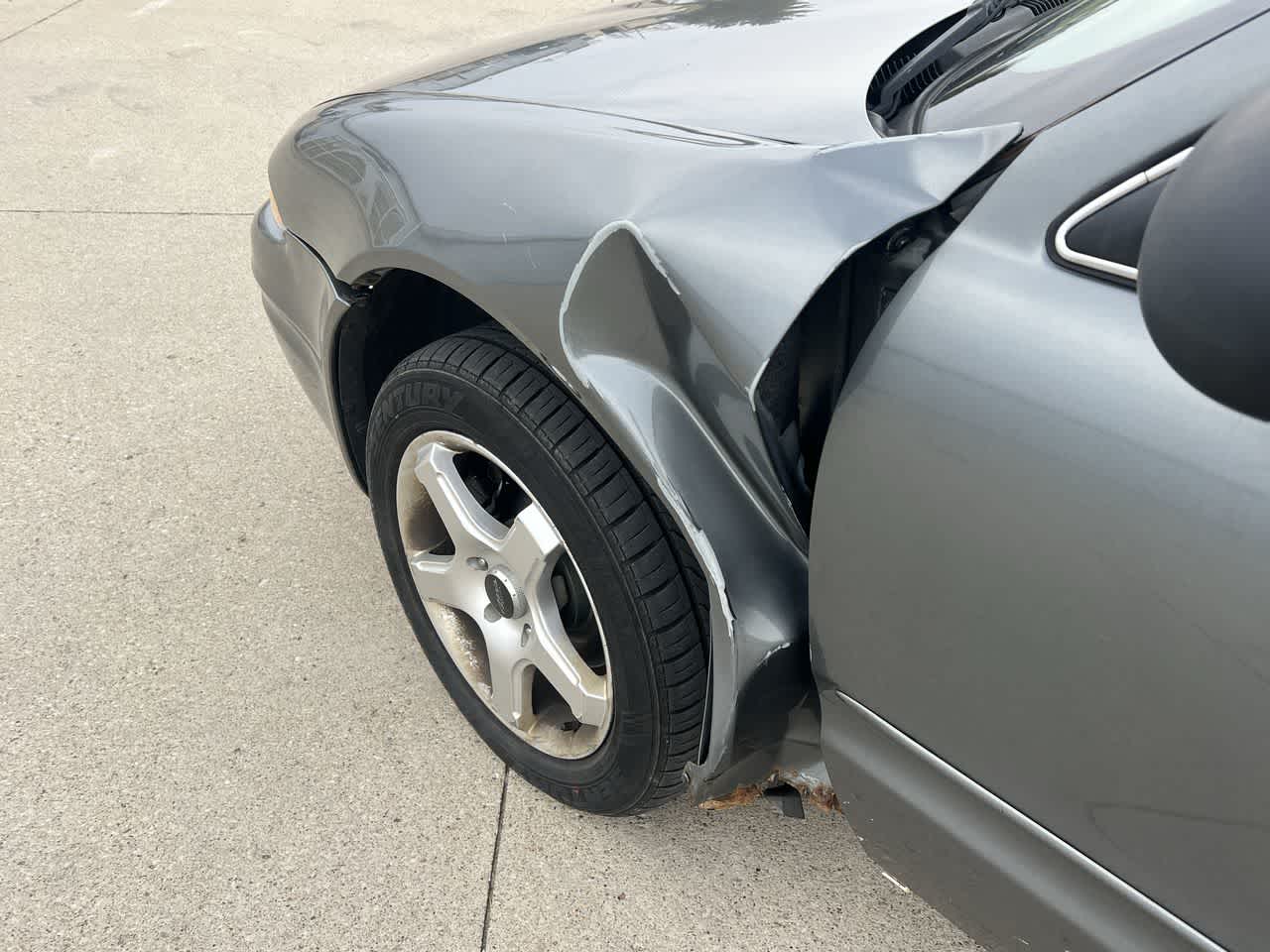 2003 Oldsmobile Alero GLS 35