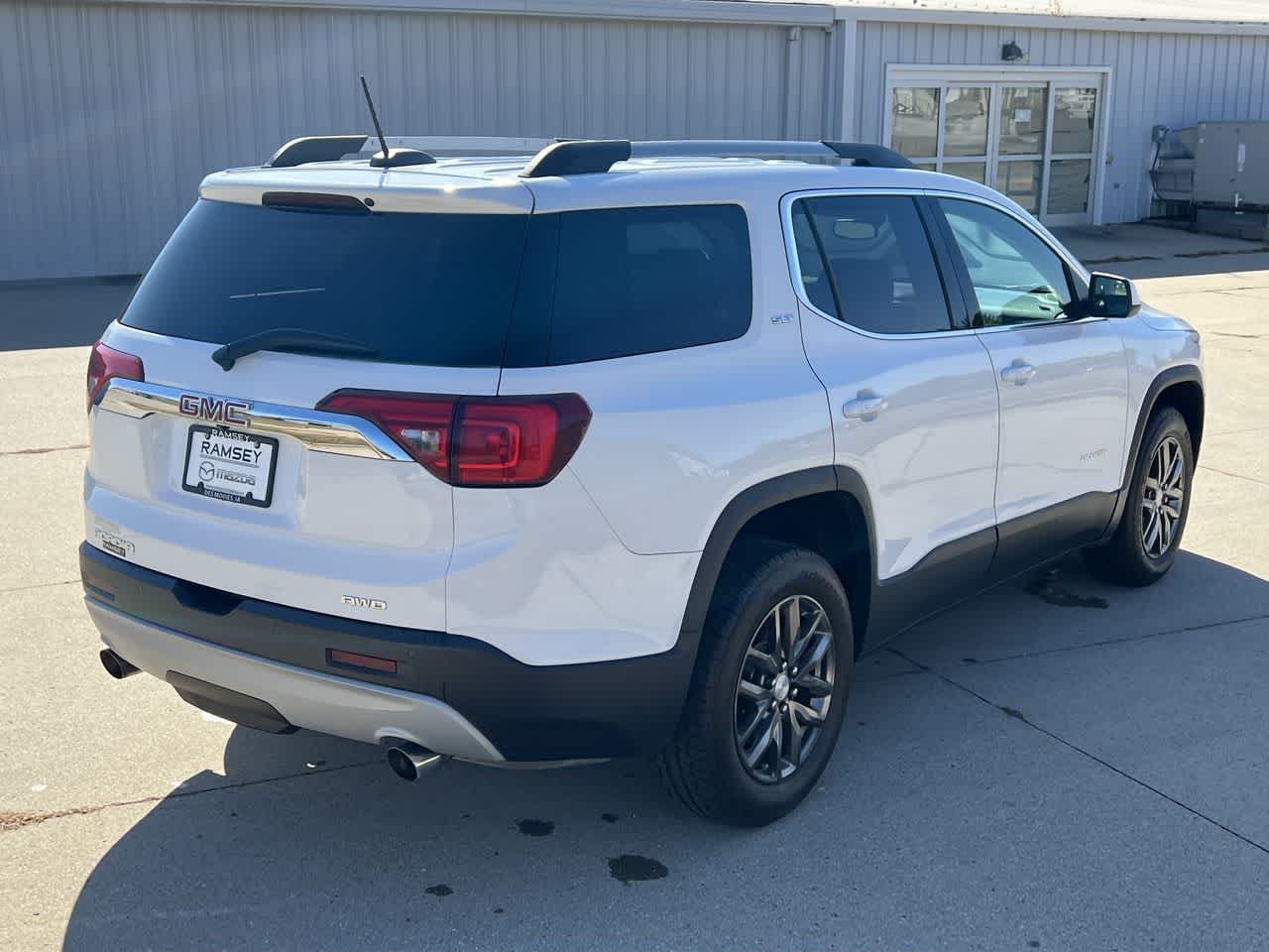 2017 GMC Acadia SLT 6