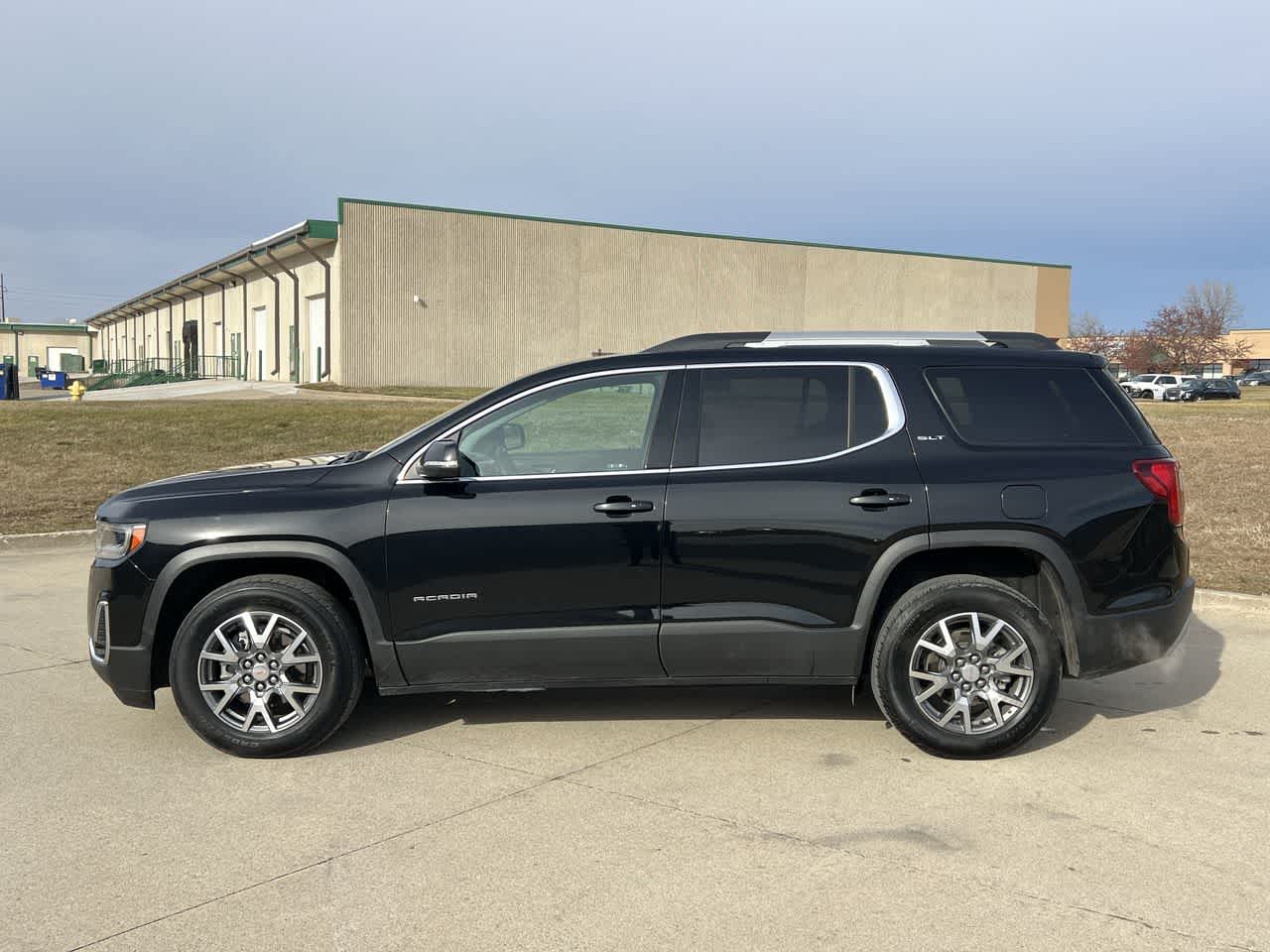 2023 GMC Acadia SLT 3