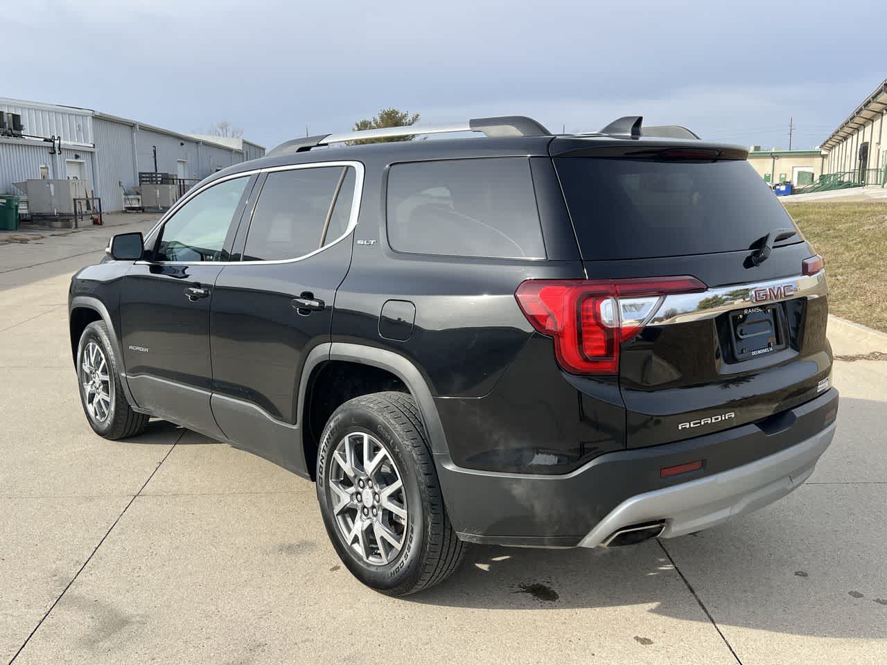 2023 GMC Acadia SLT 4