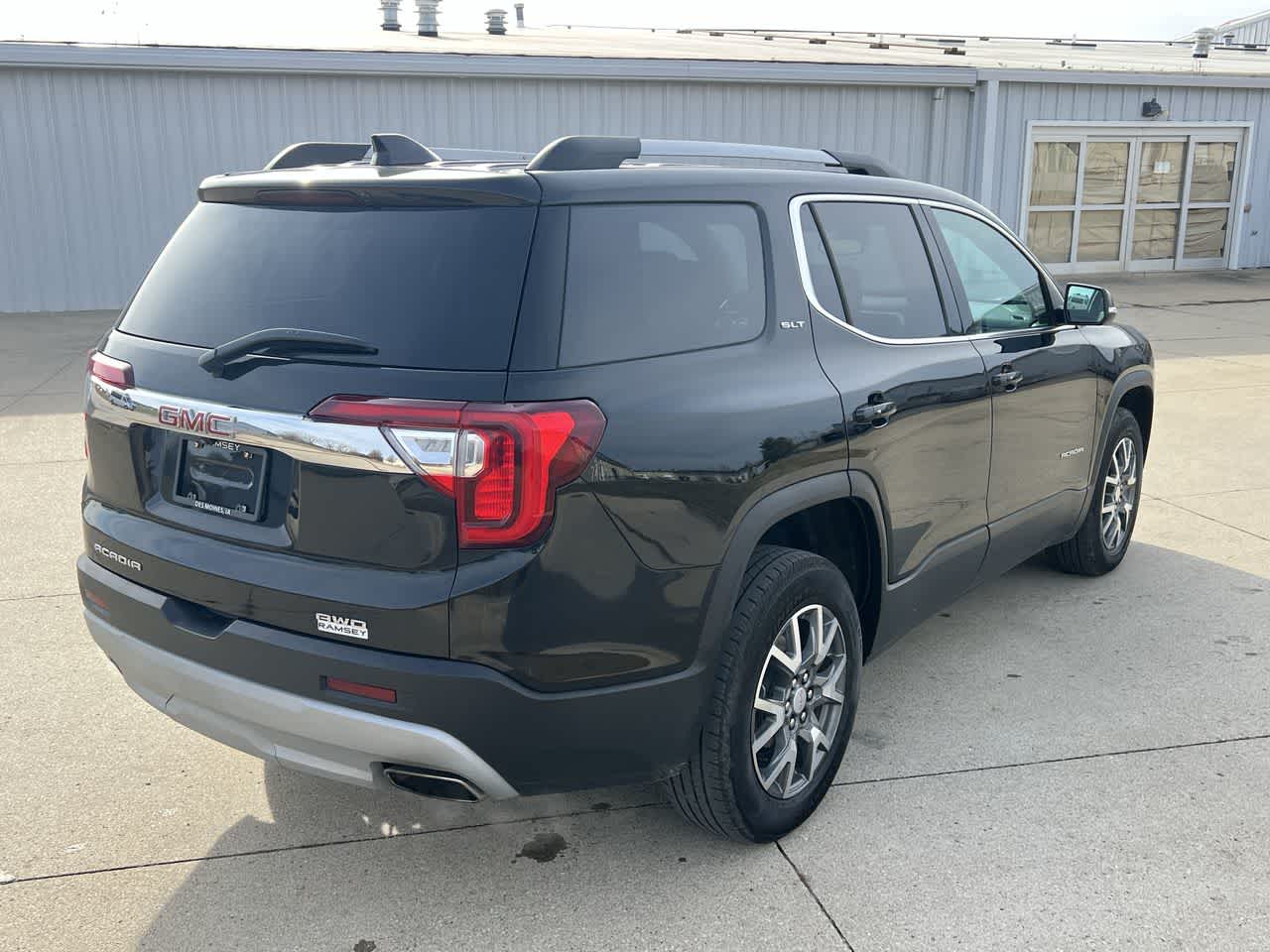 2023 GMC Acadia SLT 6