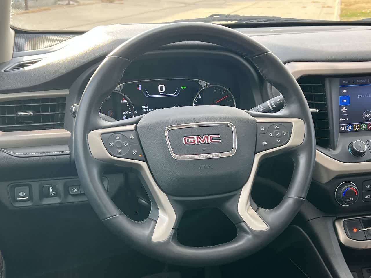 2022 GMC Acadia Denali 23