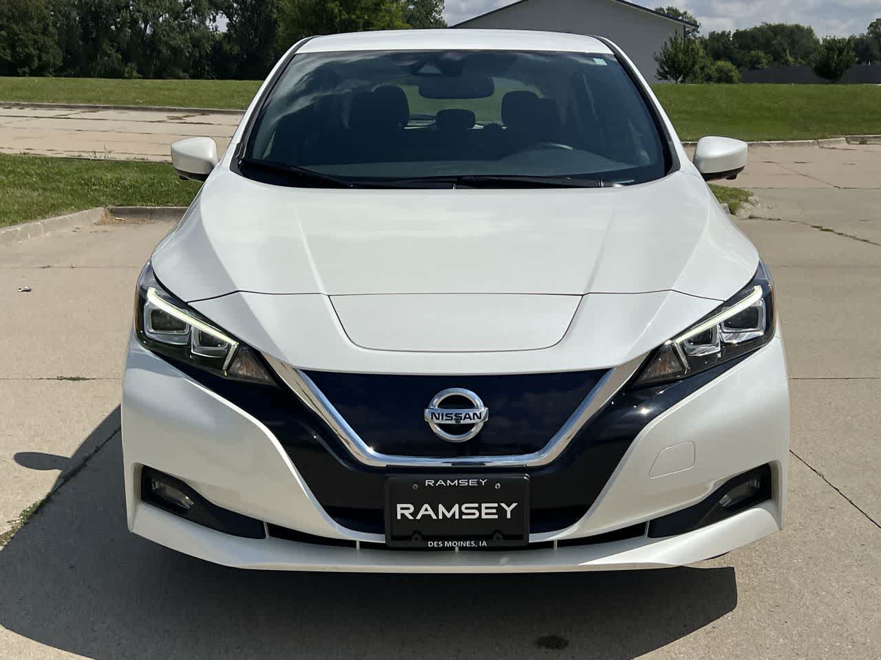 2021 Nissan LEAF SV 9