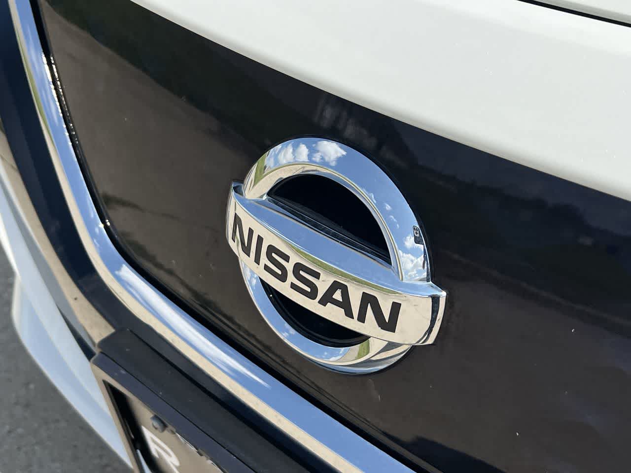 2021 Nissan LEAF SV 11