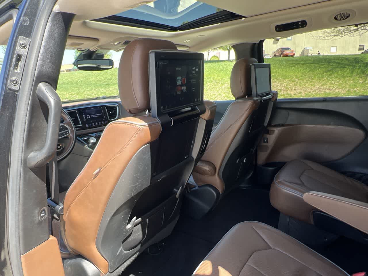 2019 Chrysler Pacifica Limited 26