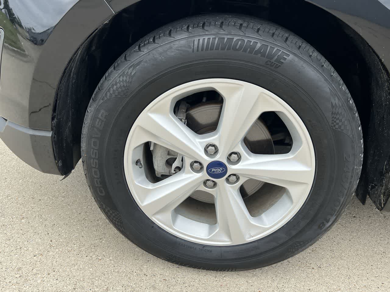 2018 Ford Edge SE 12