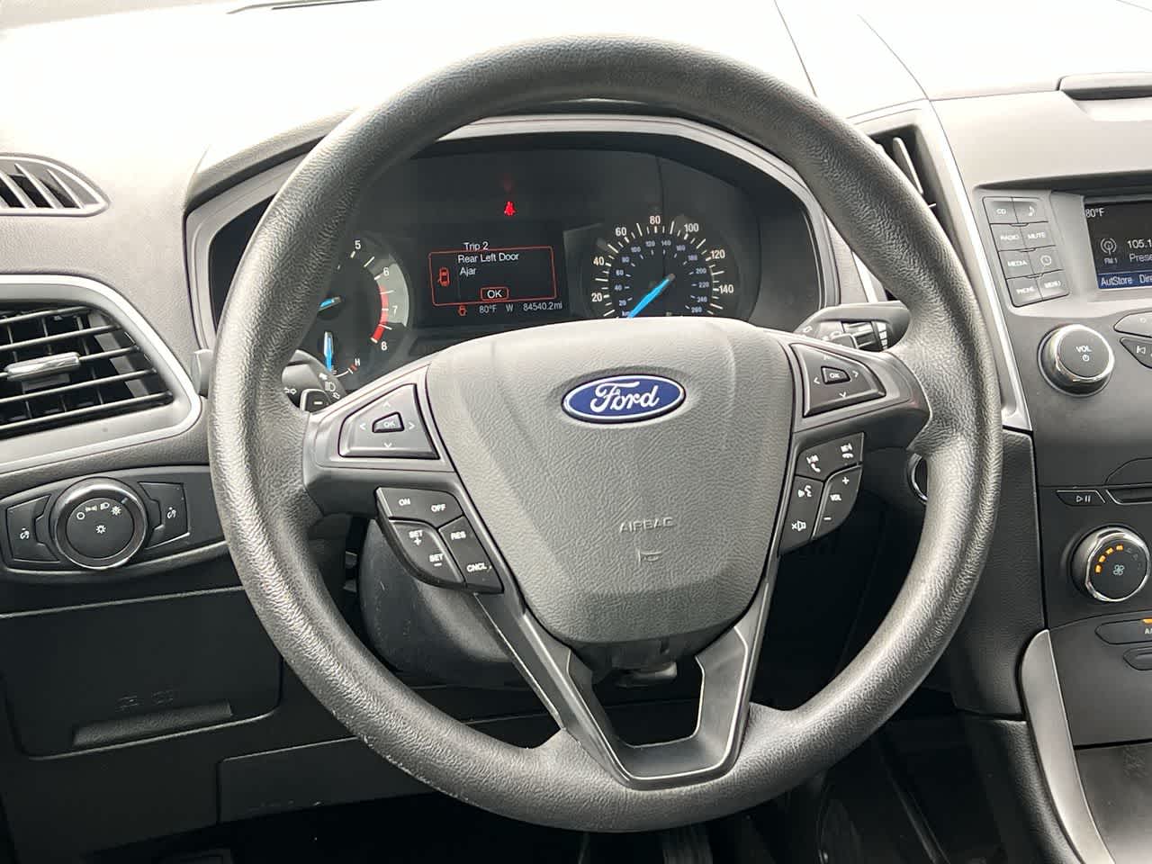 2018 Ford Edge SE 21