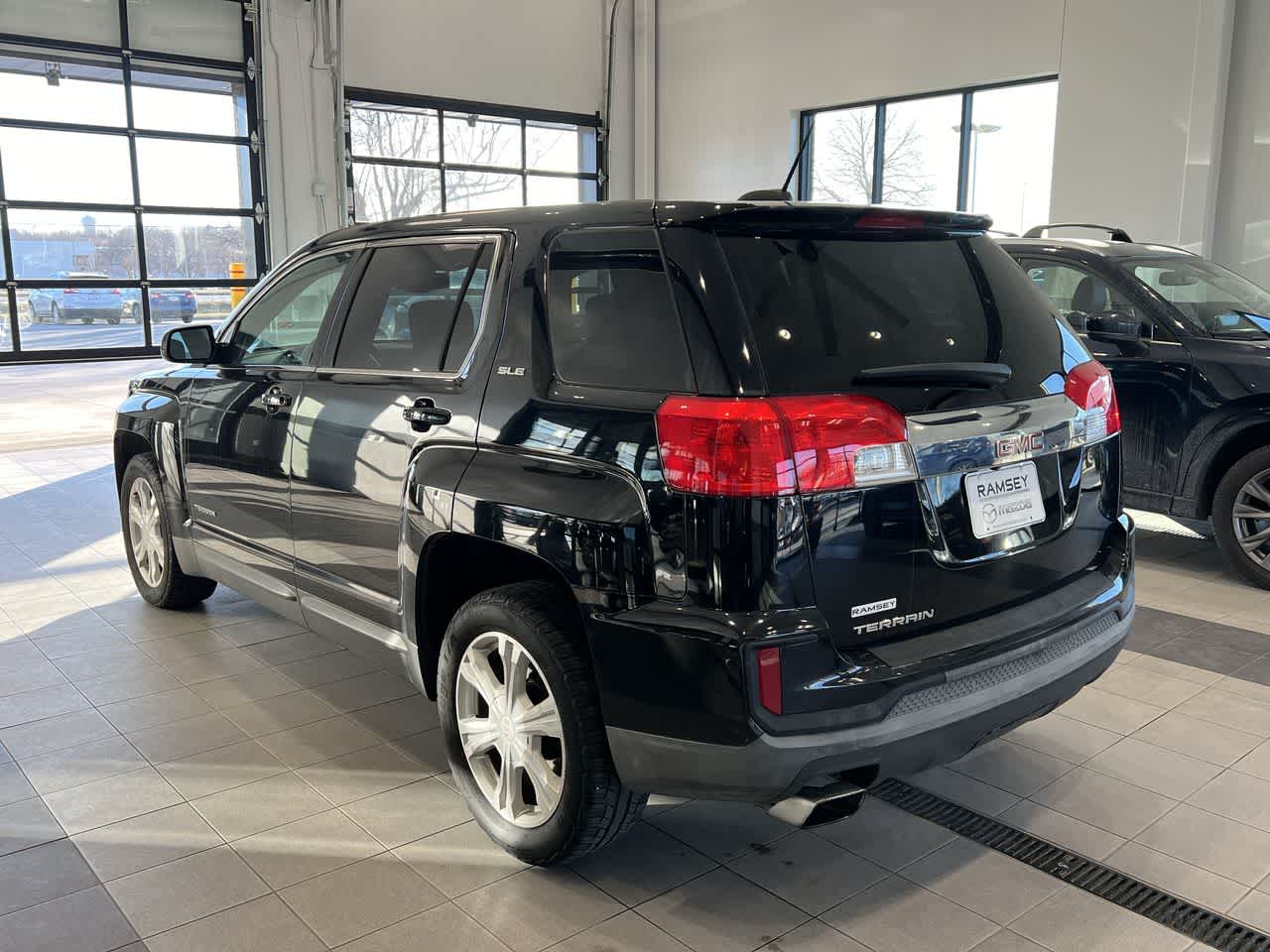 2017 GMC Terrain SLE 4