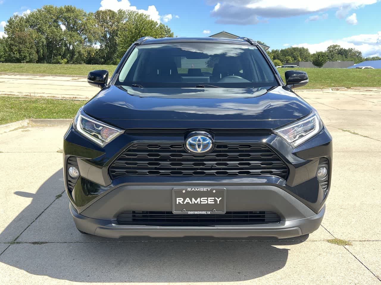 2020 Toyota RAV4 Hybrid XLE 9